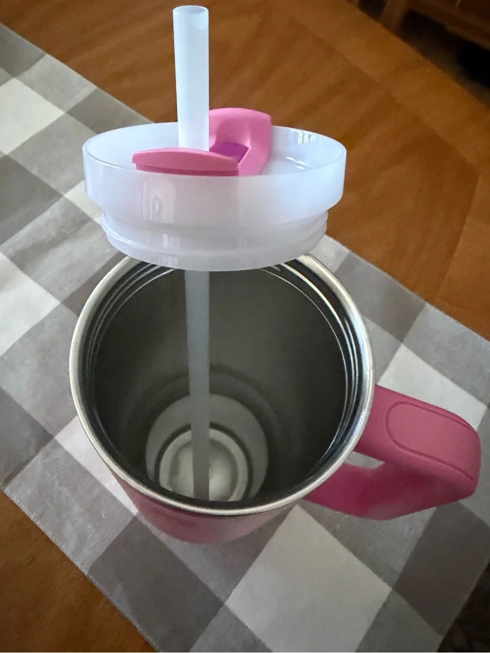 Stanley Pink Travel Tumbler with Handle and Straw - 40 oz. NEW - Picture 5 of 6